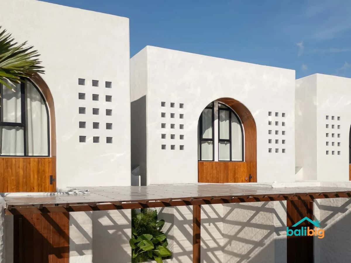 NILA Residence in Berawa — exterior and interiors, image 1