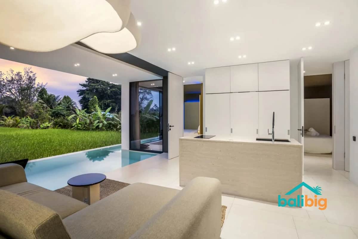 2BR Villa 120 m² - image 1