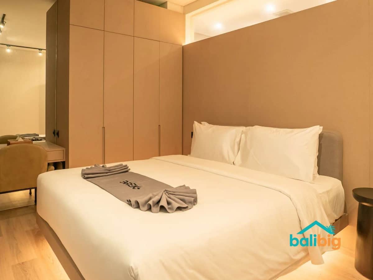 2BR Villa 91 m² - image 1